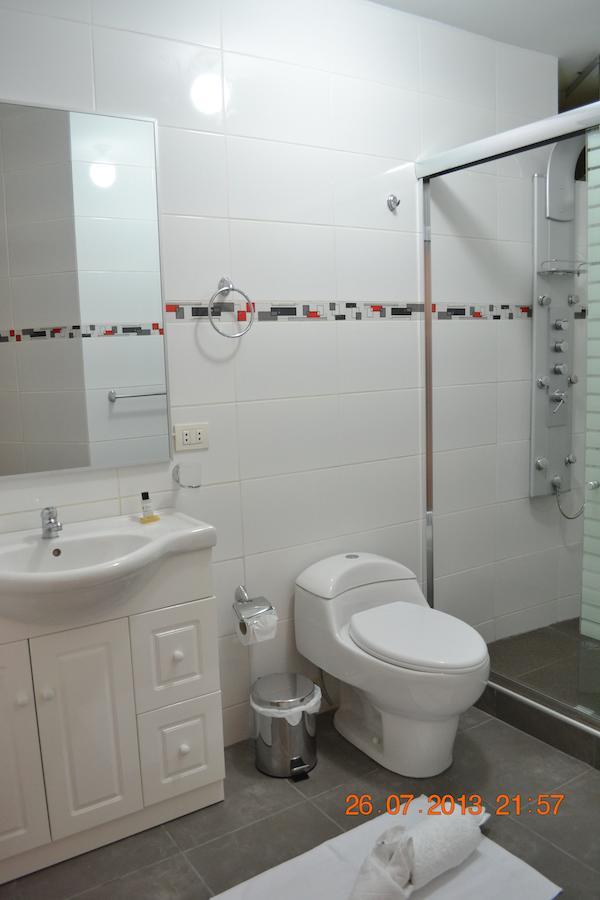 Hotel Brilia Чимботе Номер фото