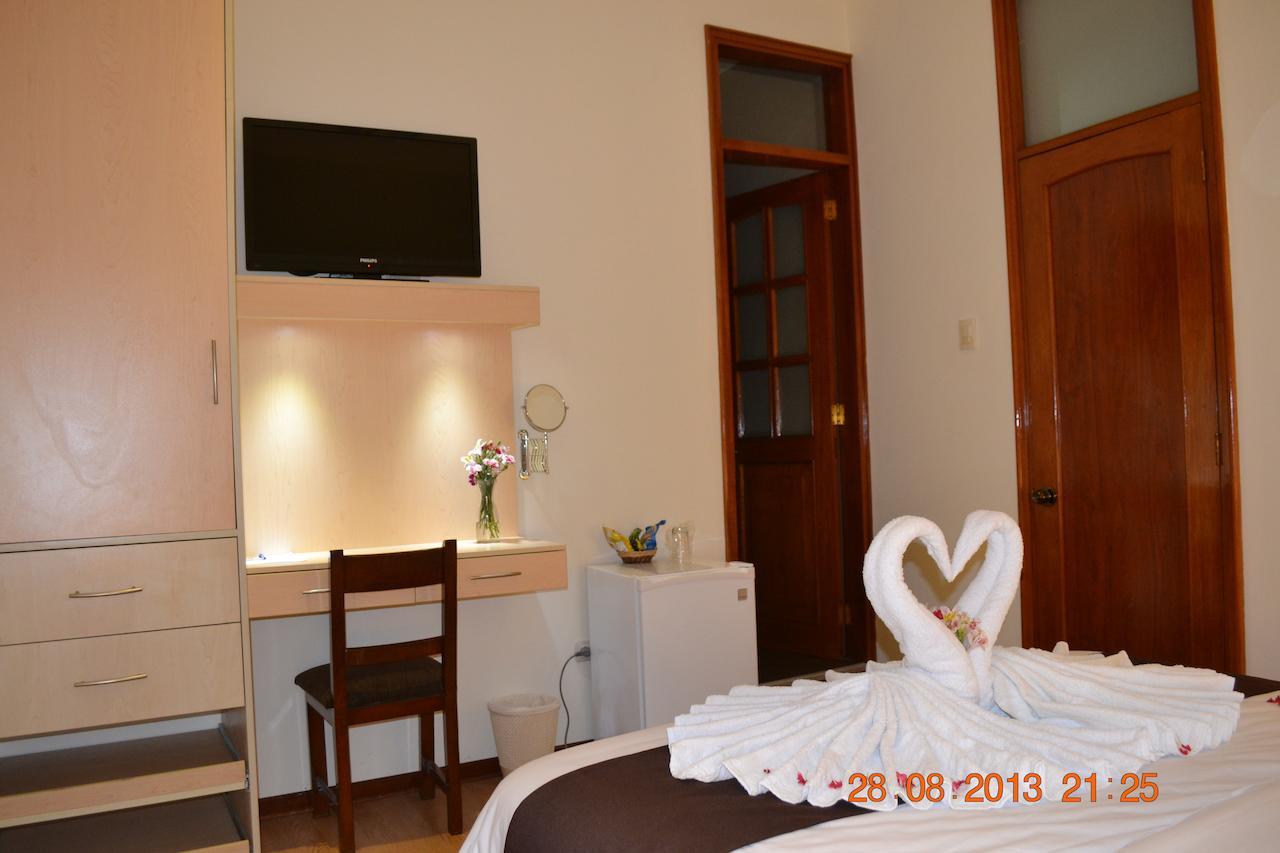 Hotel Brilia Чимботе Номер фото